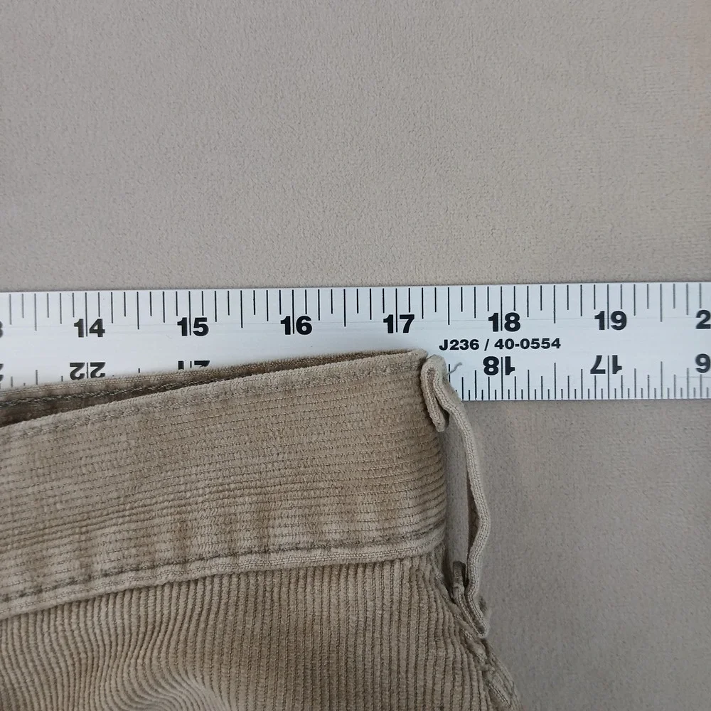 VTG Levis‎ 569 34x29 2004 Corduroy Loose Straight FLAWS